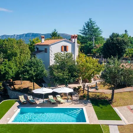 Vacation House Ana Villa *