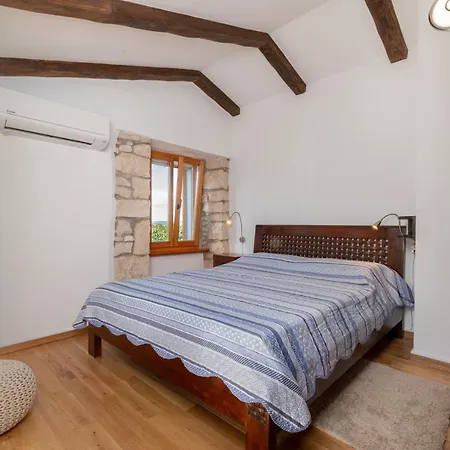 Vacation House Ana Villa *