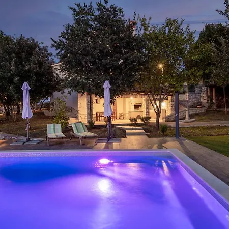 Vacation House Ana *
